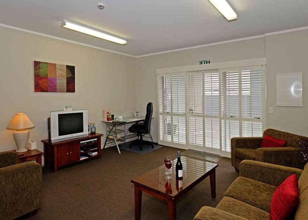 Kudos Business Suites & Airport Motel Auckland Zimmer foto
